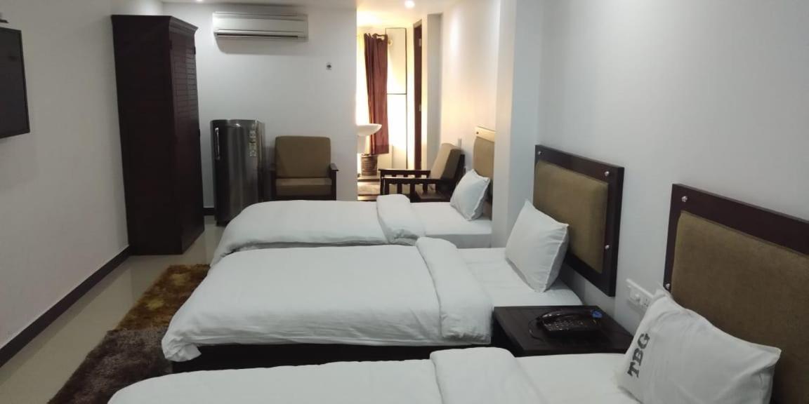 Alshifa Tbg Residency Hotel Perintalmanna Bagian luar foto